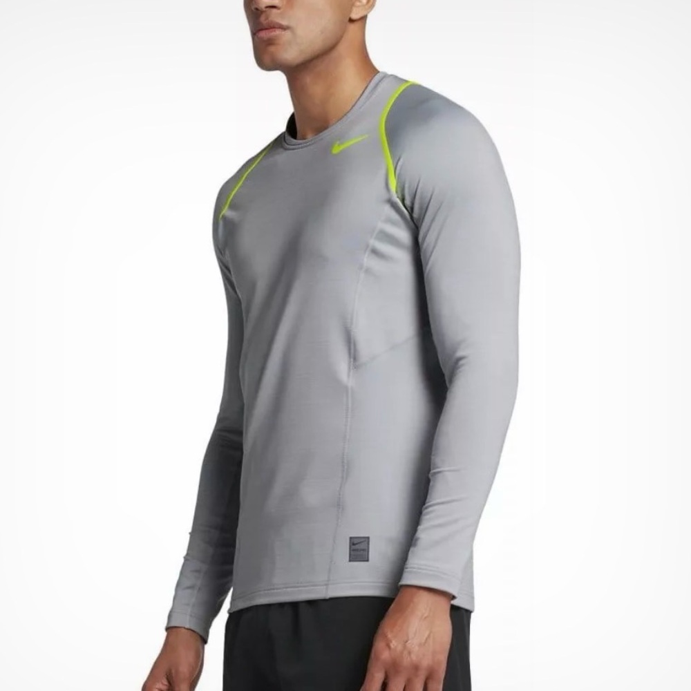 Nike Pro Men’s Hyperwarm Fitted Long Sleeve Shirt Gray Size Medium